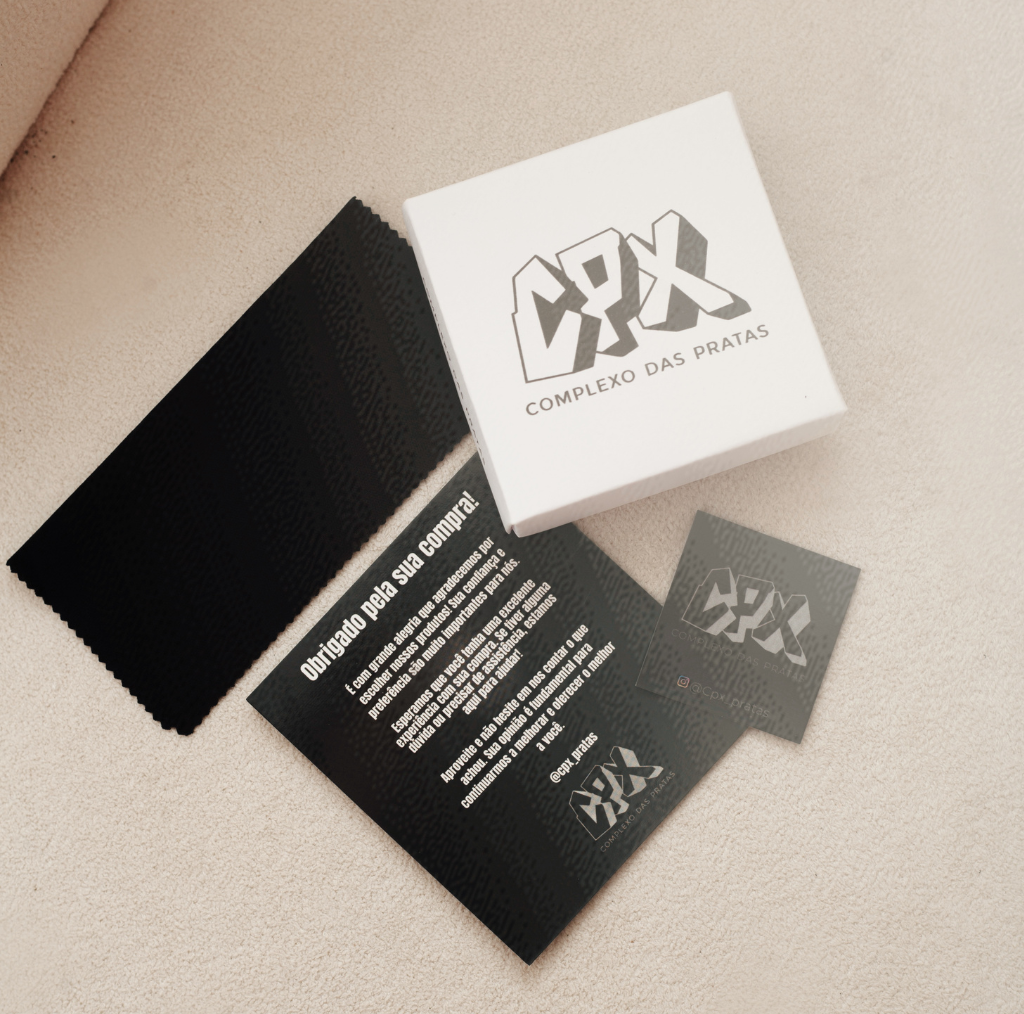 Colar Oval Cristal de Prata