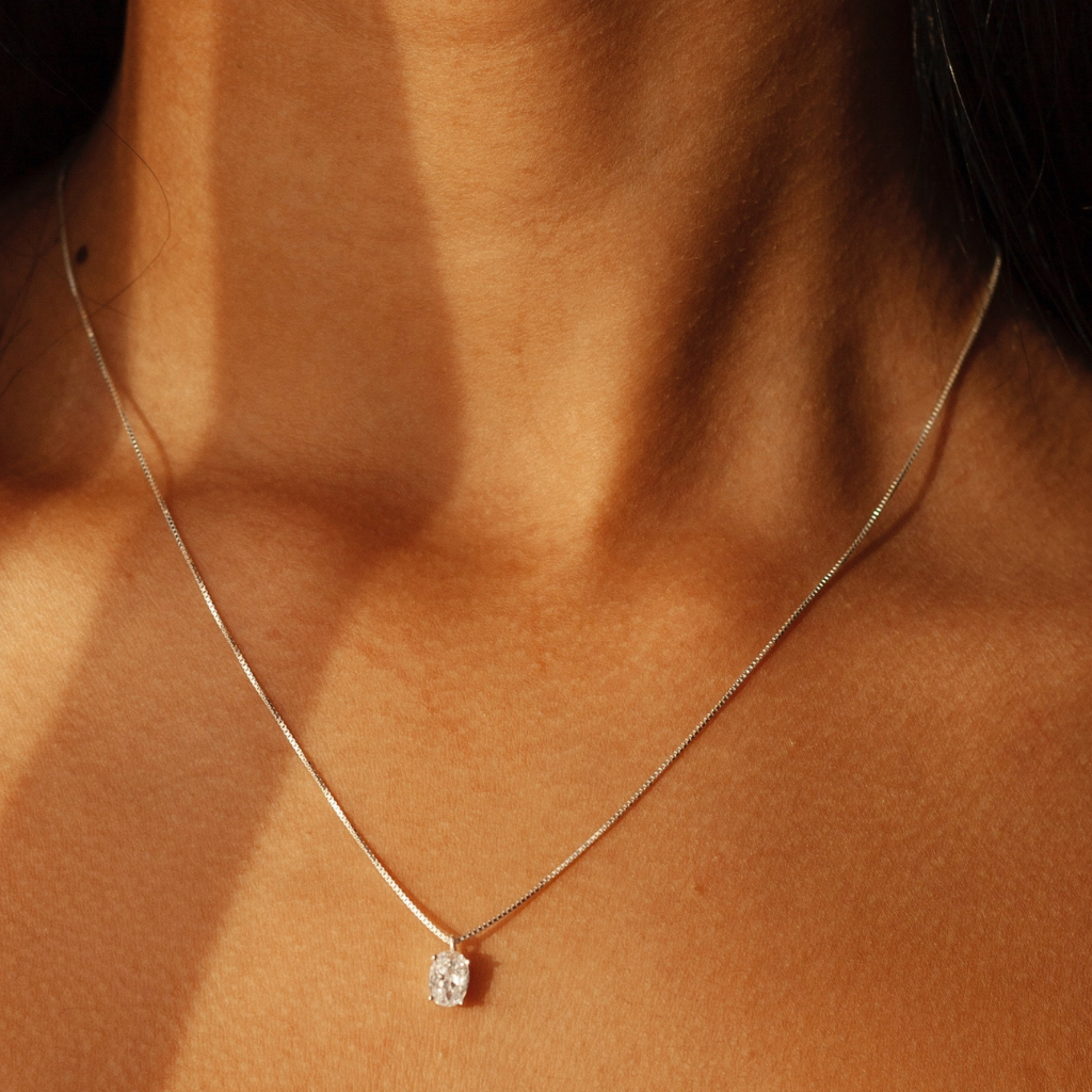 Colar Oval Cristal de Prata