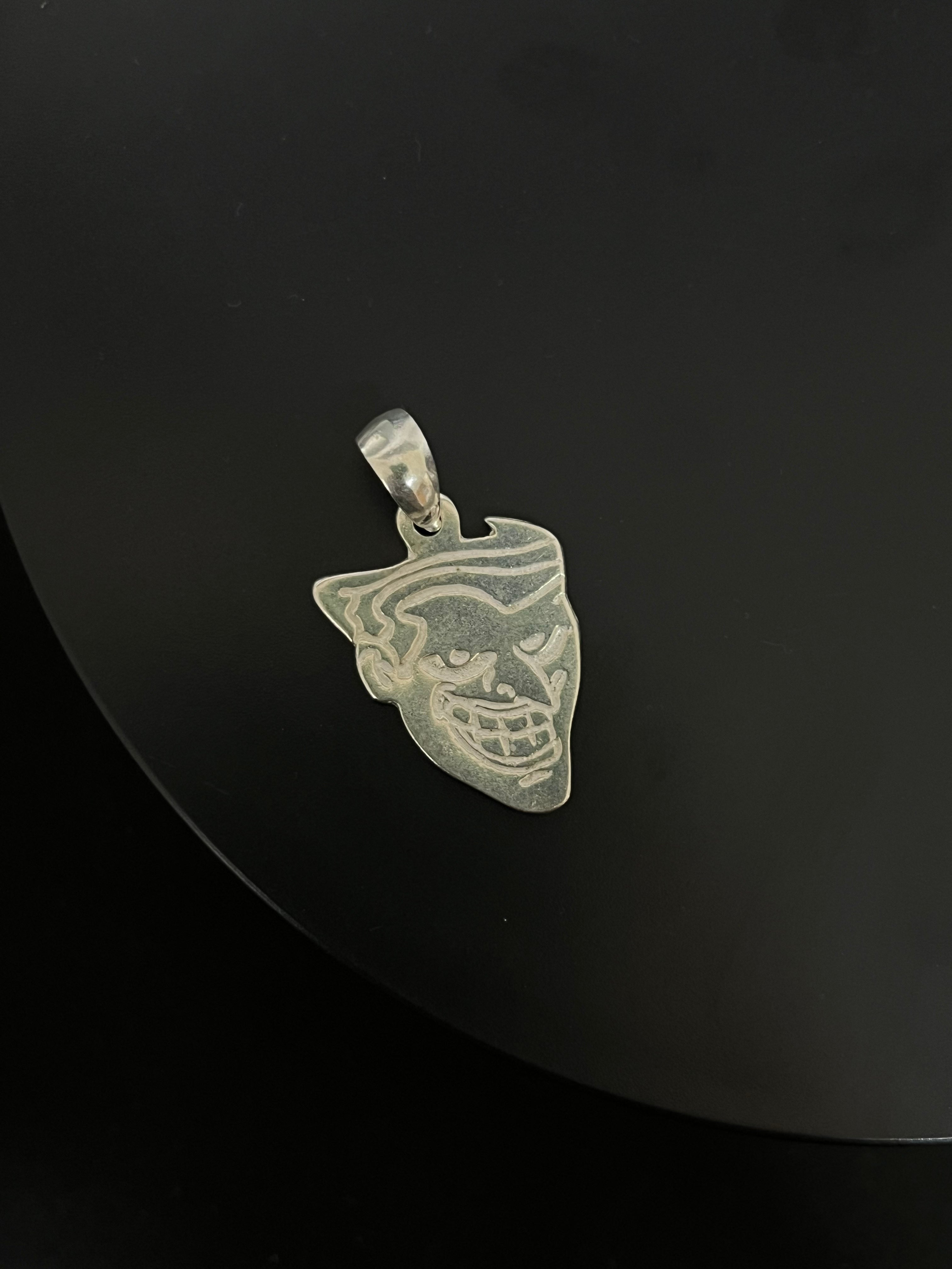 Pingente Coringa Médio