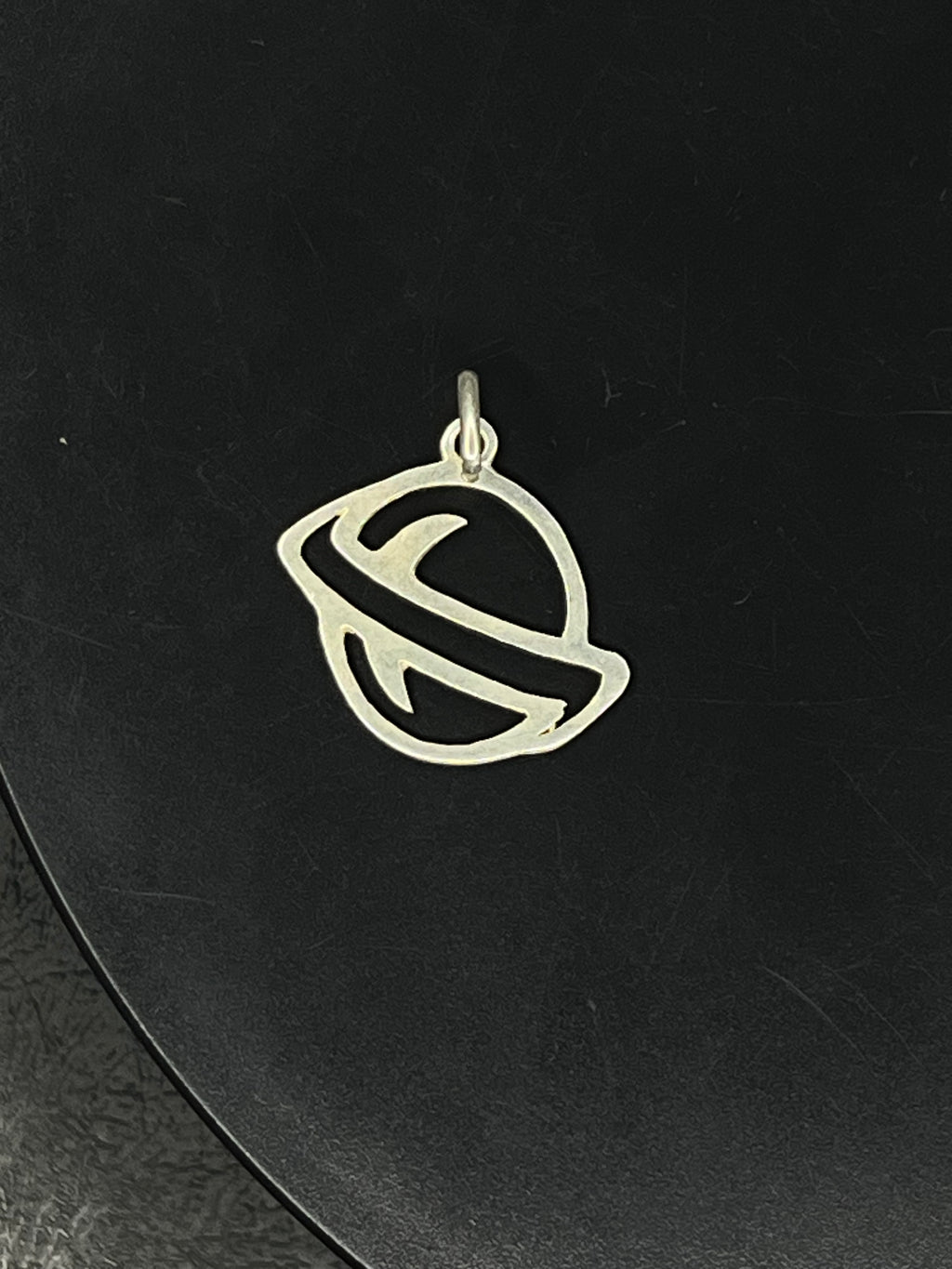 Pingente Lost Vazado Médio